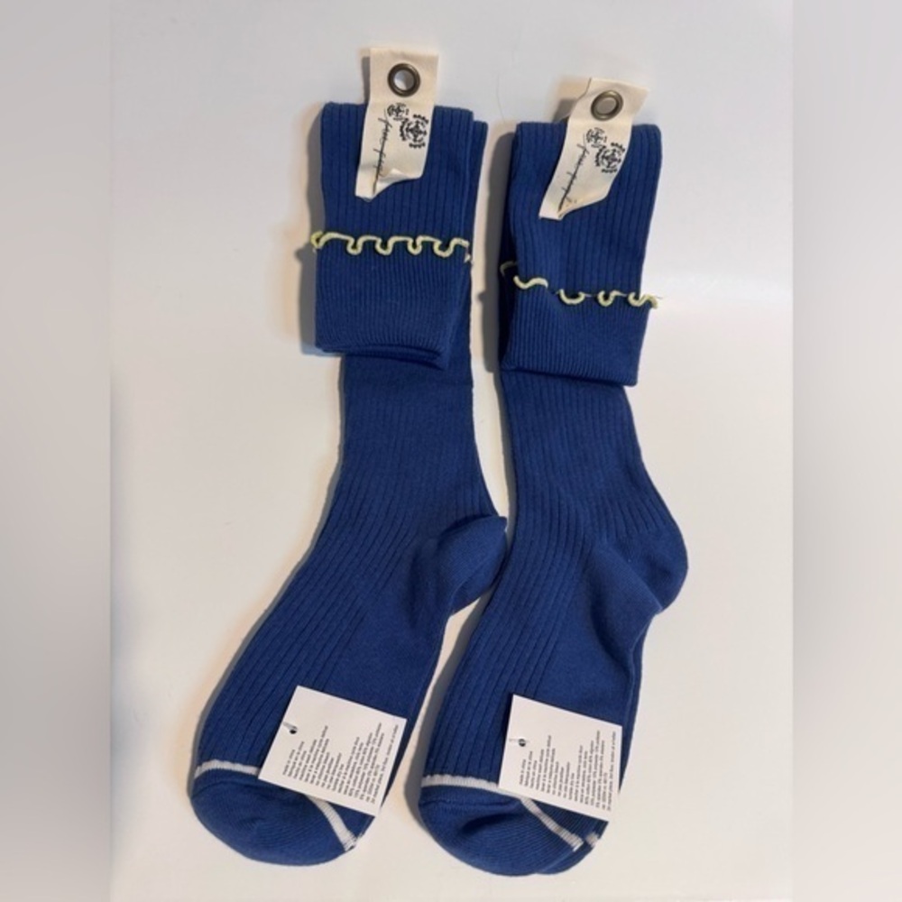 NWT, Free‎ People 2Pairs of Knee High Ruffle Socks, Size OS, Blue